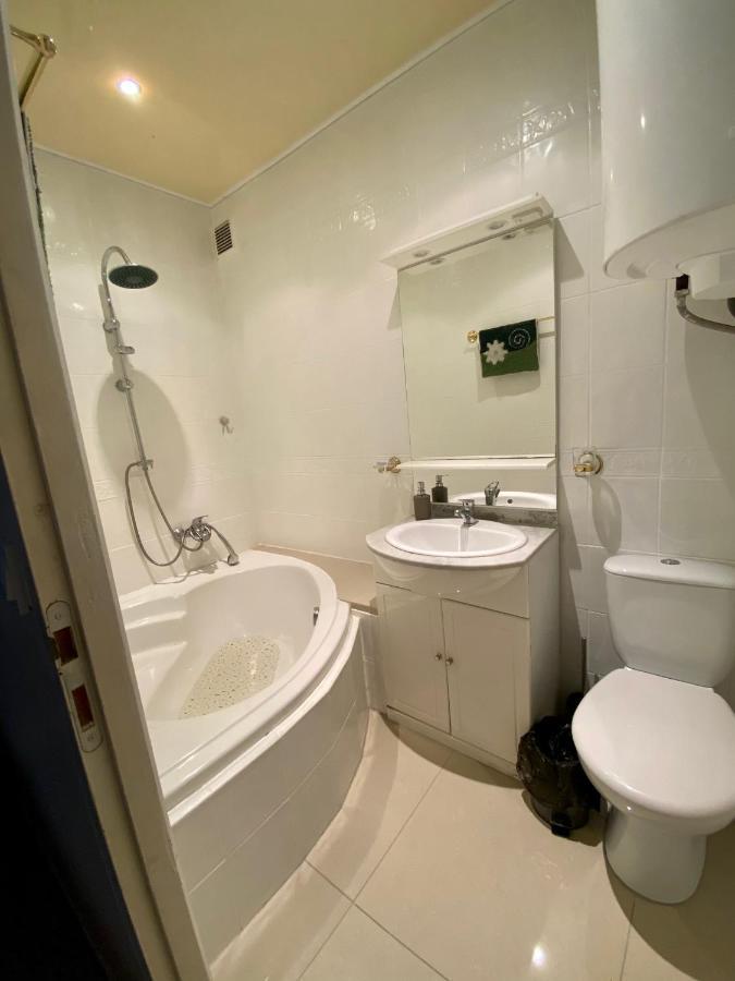 Appartement 2 Chambres - Suquet, Terrasse Et Parking Кан Екстериор снимка